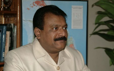 தமிழீழத் தேசியத் தலைவர்