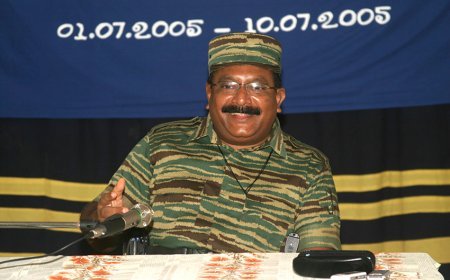 தமிழீழத் தேசியத் தலைவர்